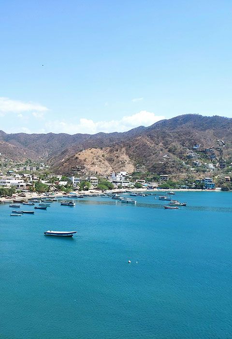 playas_imperdibles_en_Santa_Marta_guia_completa_para_disfrutar_el_mar_caribe_colombiano_taganga