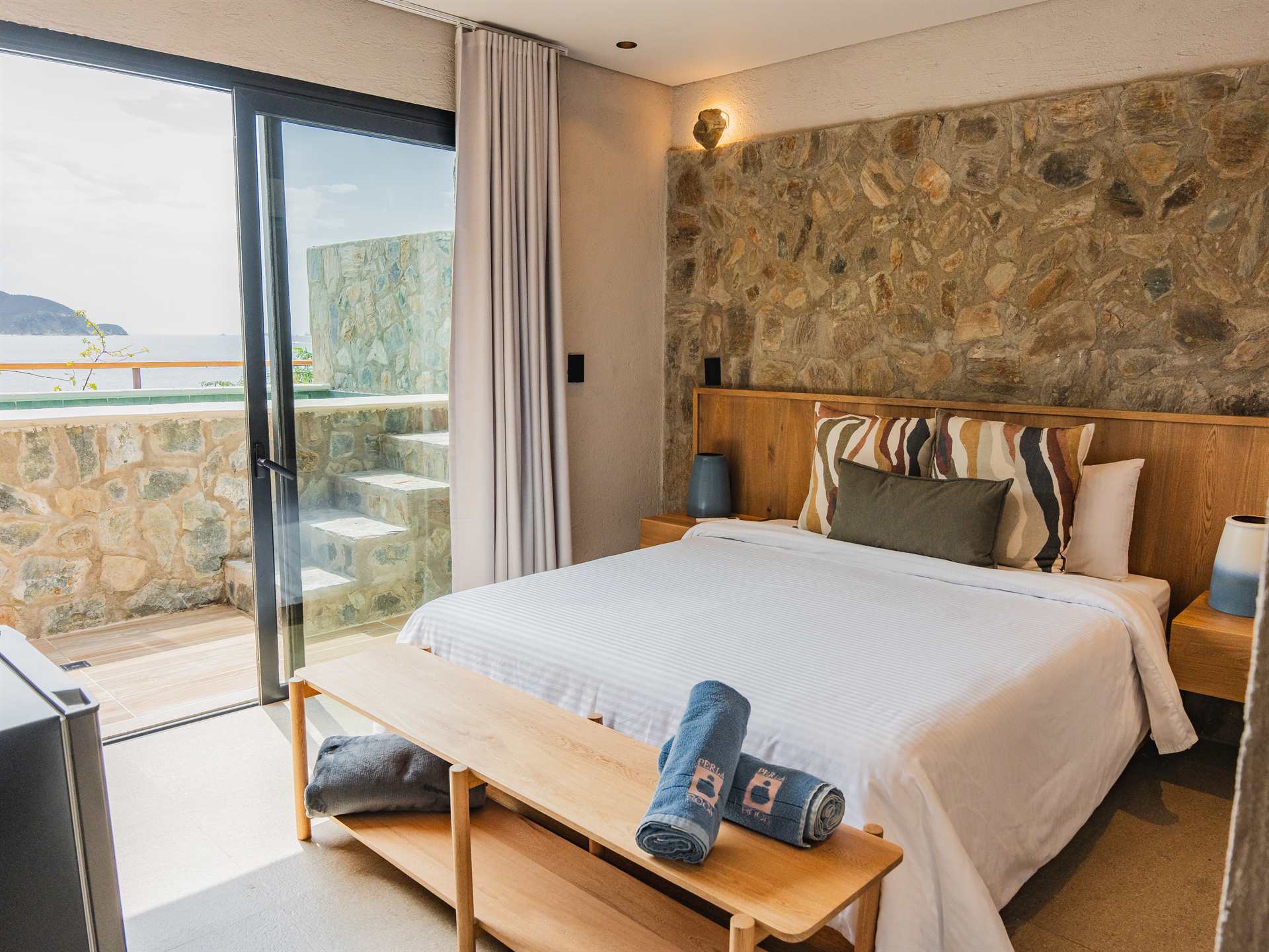 double suite deluxe perla roca hotel2