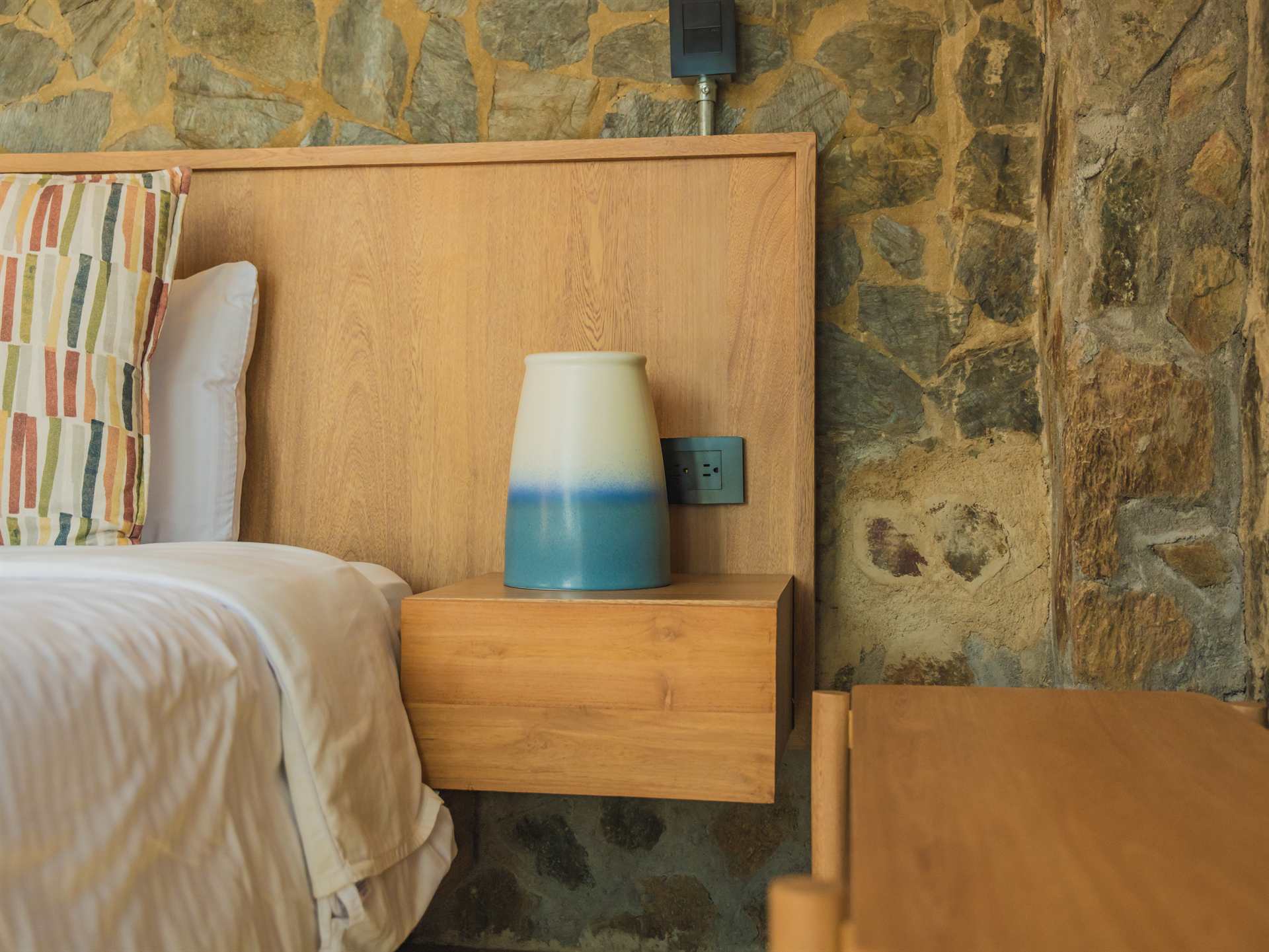 couples deluxe perla roca hotel9